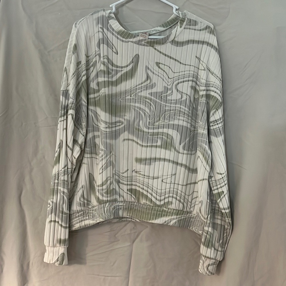 Super comfy semi crop top